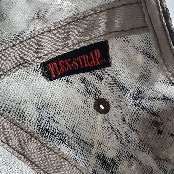 LG Seeds camo hat from Kati Sportcap - Picture 4 of 7